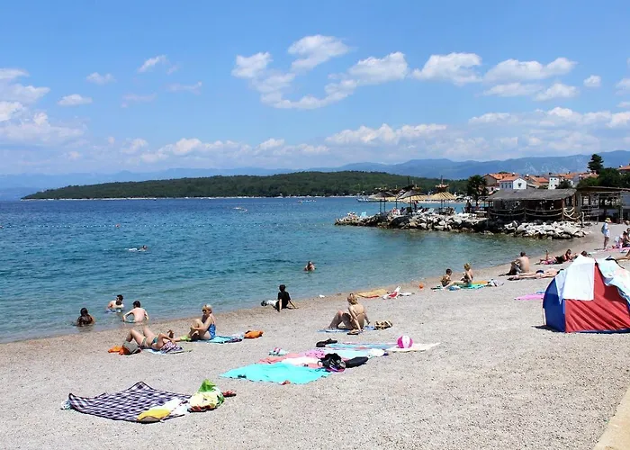 With Parking Space Njivice, Krk - 5325 Апартаменты Нивице