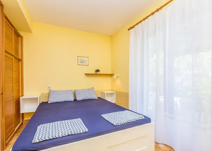 With Parking Space Njivice, Krk - 5325 Апартаменты