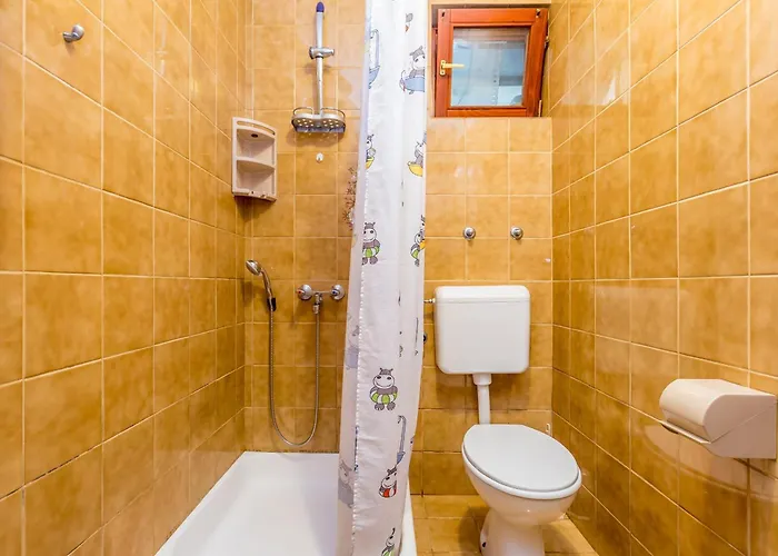 With Parking Space Njivice, Krk - 5325 Apartment